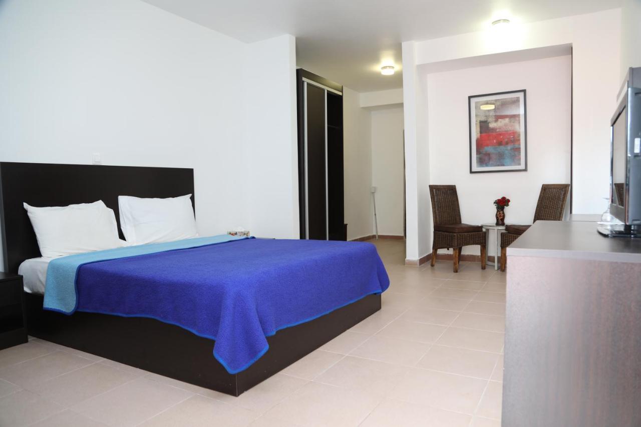 Riviera Taouyah Hotel Конакри Экстерьер фото
