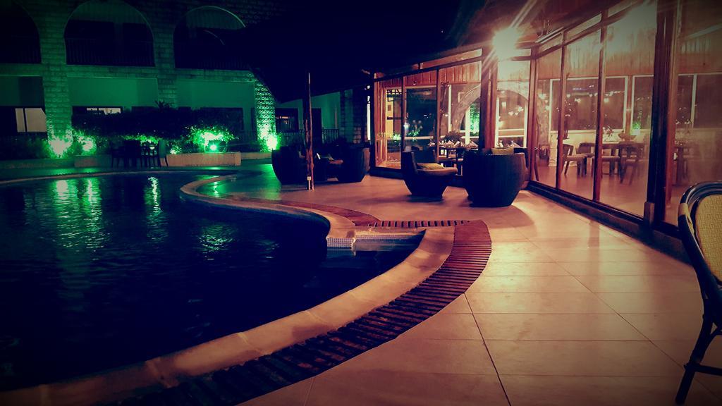 Riviera Taouyah Hotel Конакри Экстерьер фото
